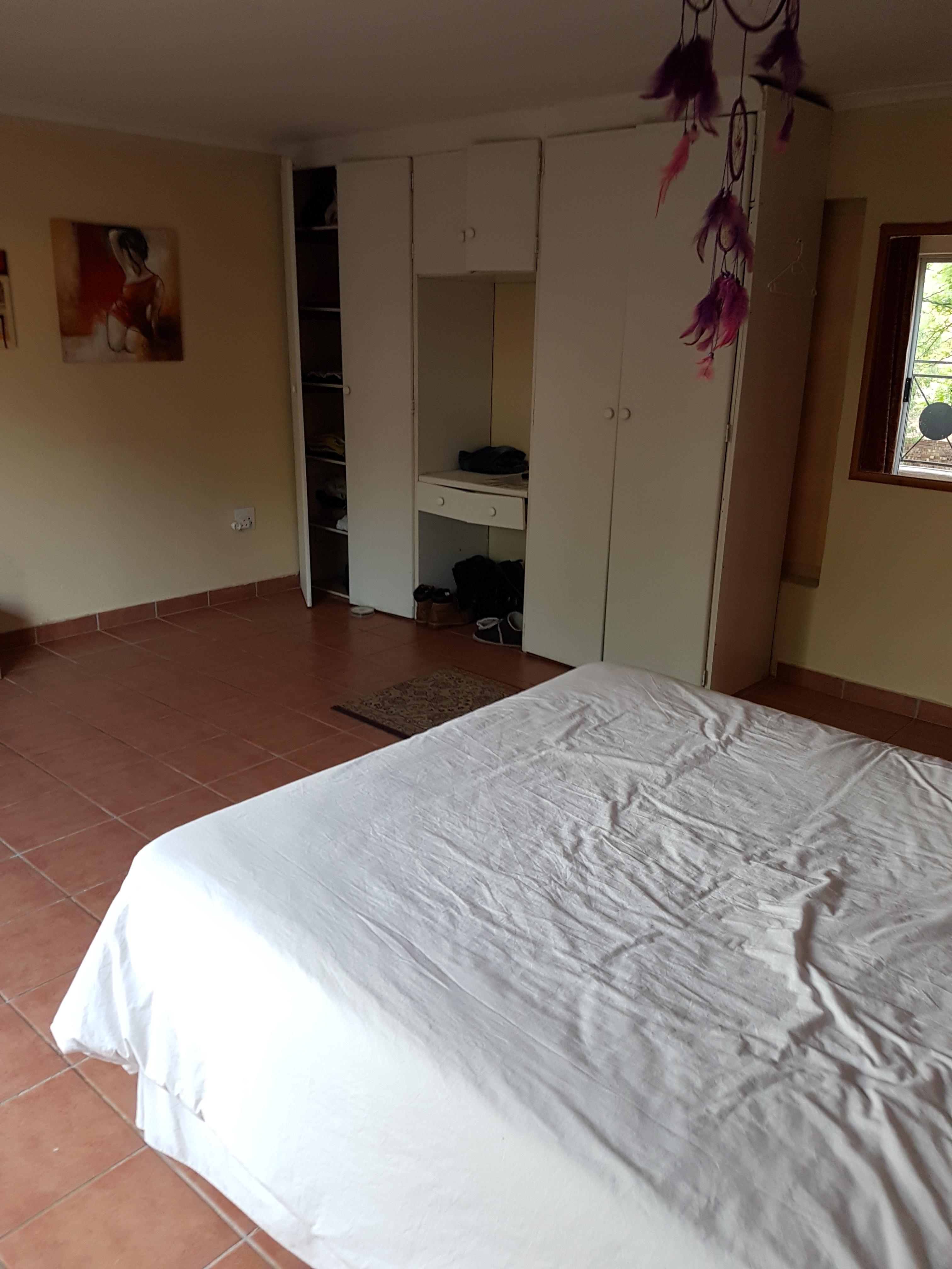 Large family home for sale in boomed off and secure Eden glen