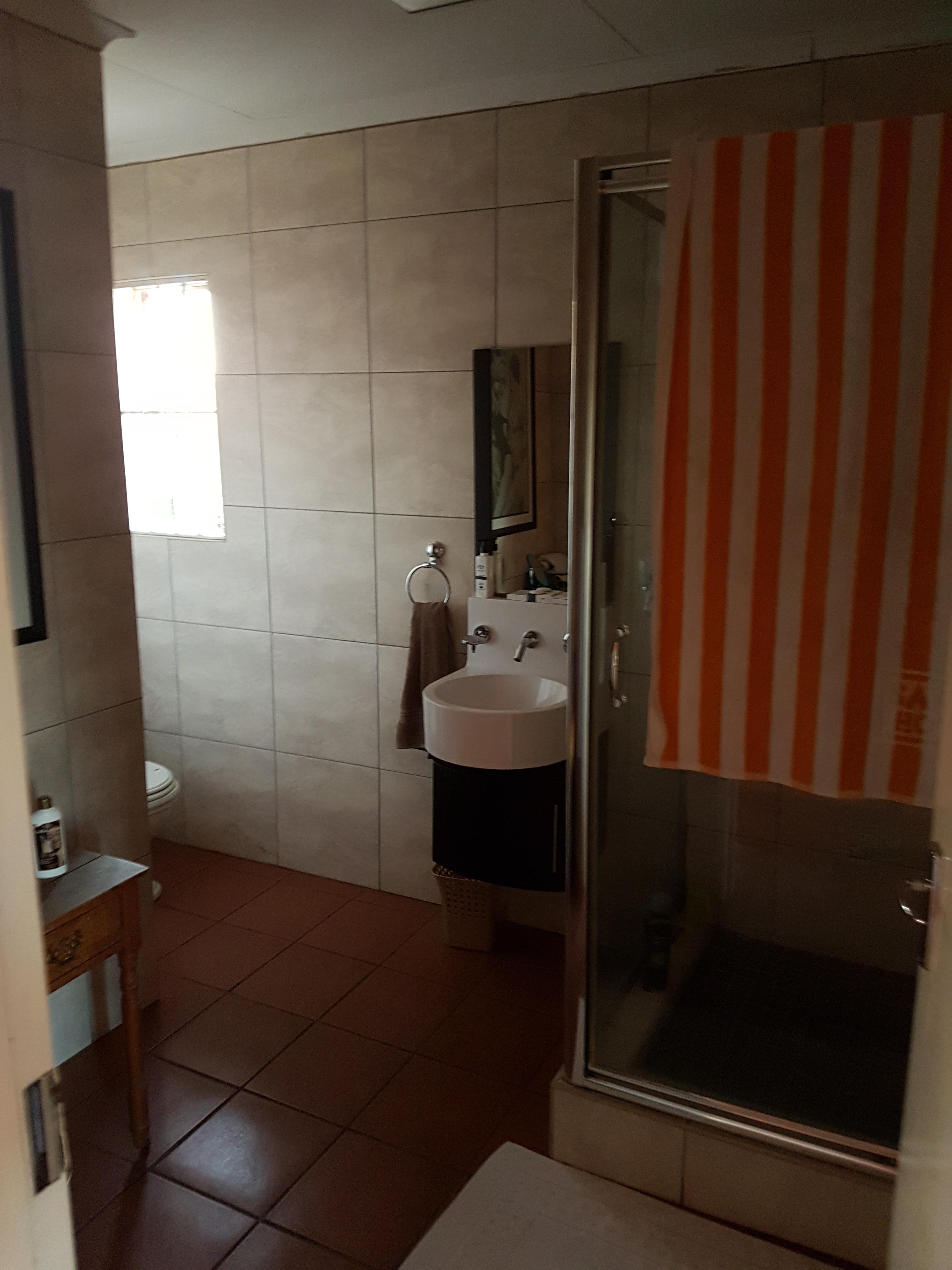 Large family home for sale in boomed off and secure Eden glen