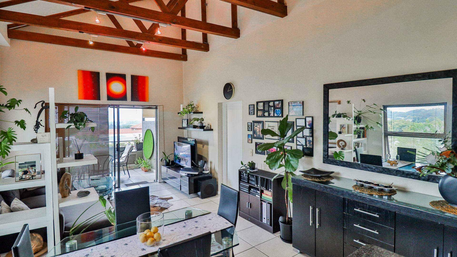 2 Bedroom Fully Furnished Stylish House in Bryanston