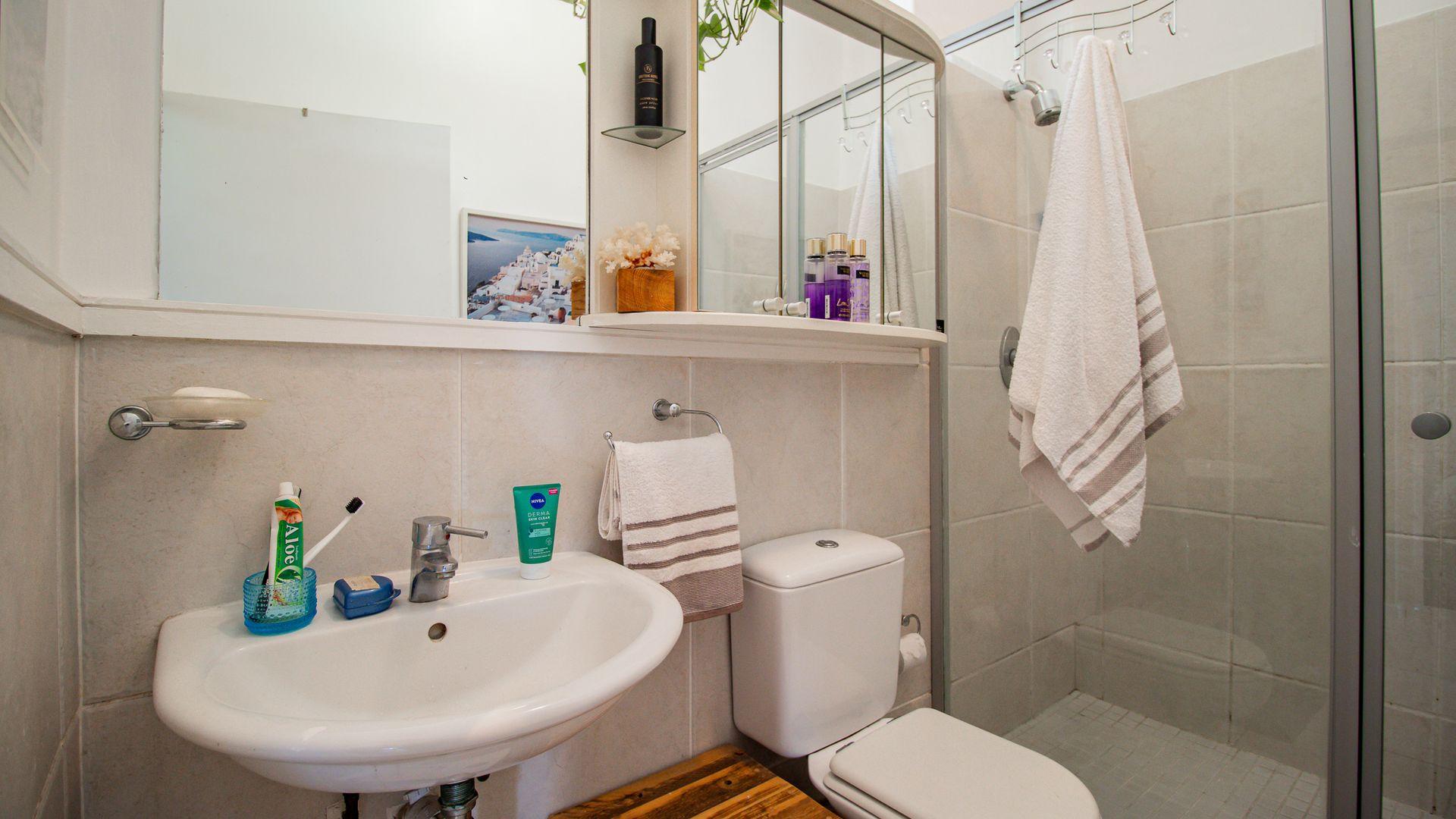 Stylish apartment for sale in most desirable location Bryanston