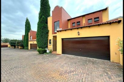 3 Bedroom Townhouse to Rent in Boardwalk Meander B Estate