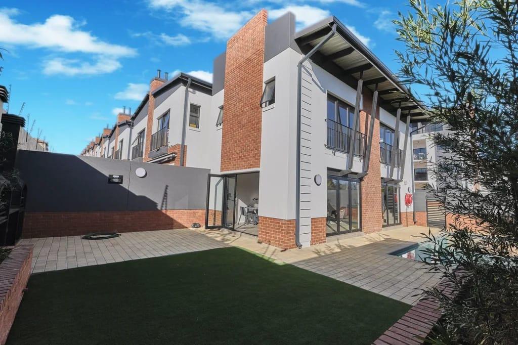 1 Bedroom Stylish & immaculate Apartment for Rent – Bryanston