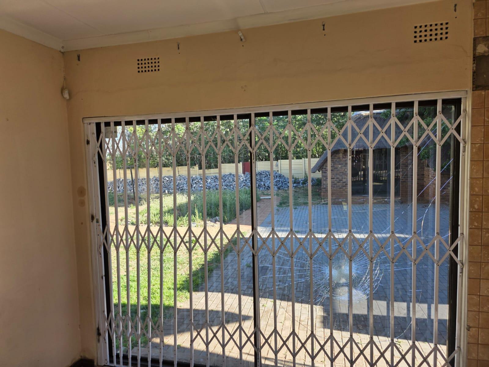 3 Bedroom House For Rent in Kibler Park