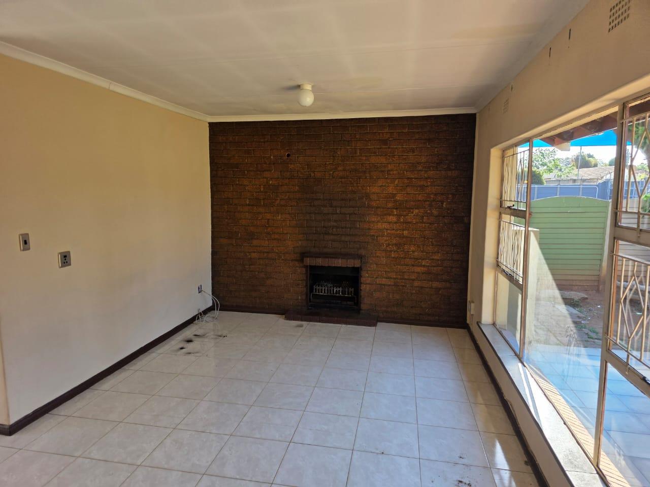 3 Bedroom House For Rent in Kibler Park