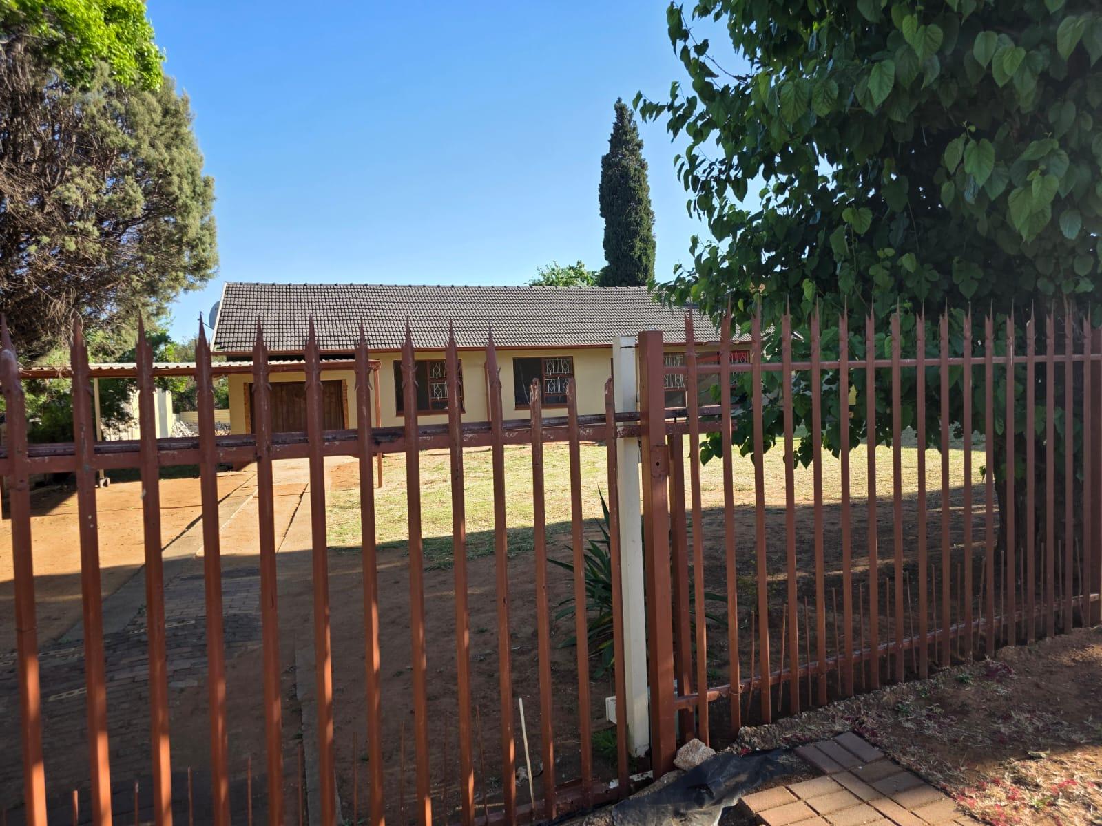 3 Bedroom House For Rent in Kibler Park