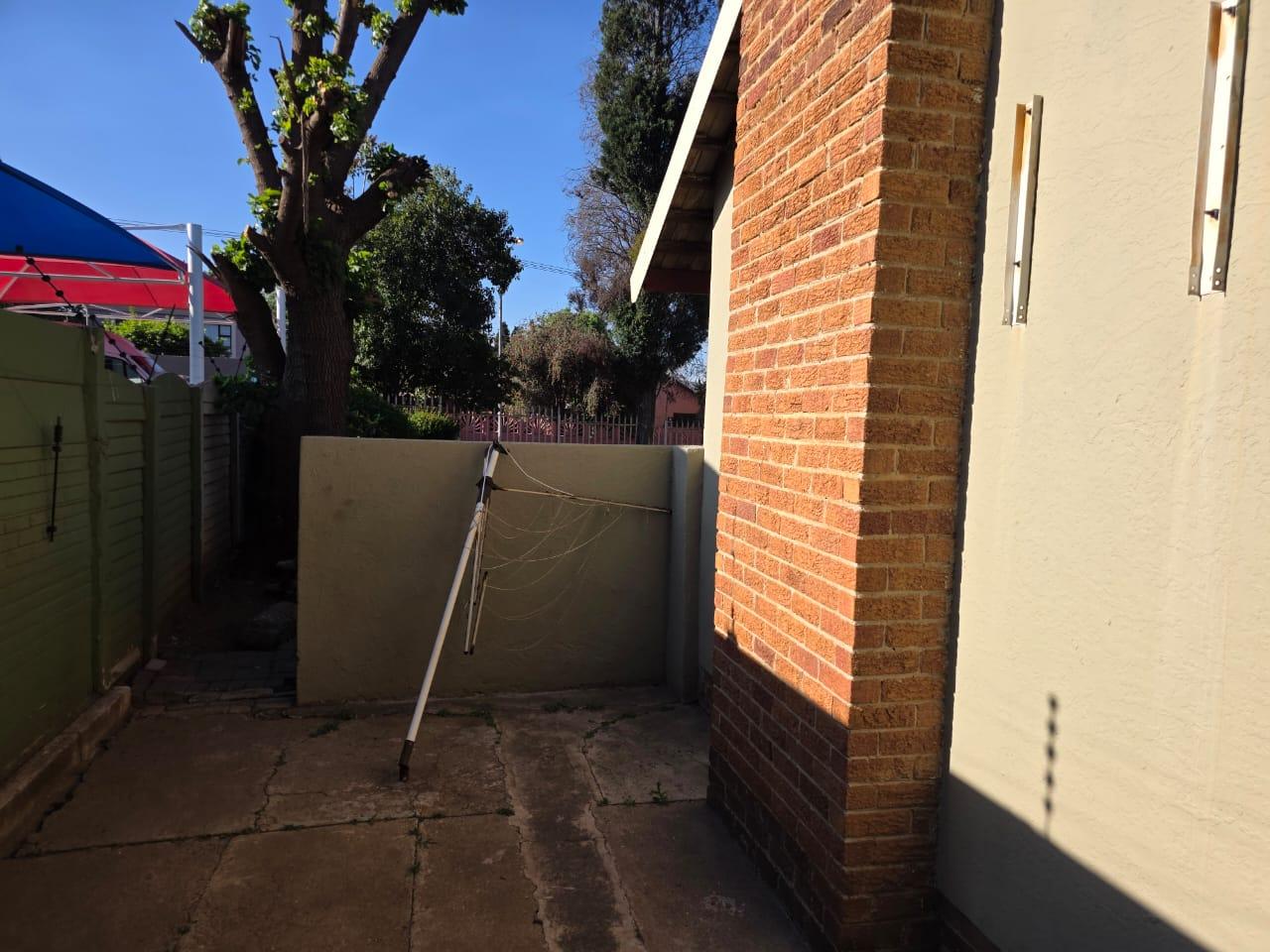 3 Bedroom House For Rent in Kibler Park