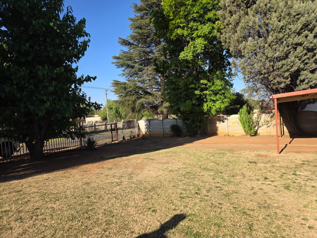 3 Bedroom House For Rent in Kibler Park