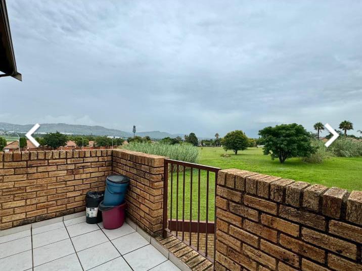 2 Bedroom Townhouse for Rent in Allen's Nek