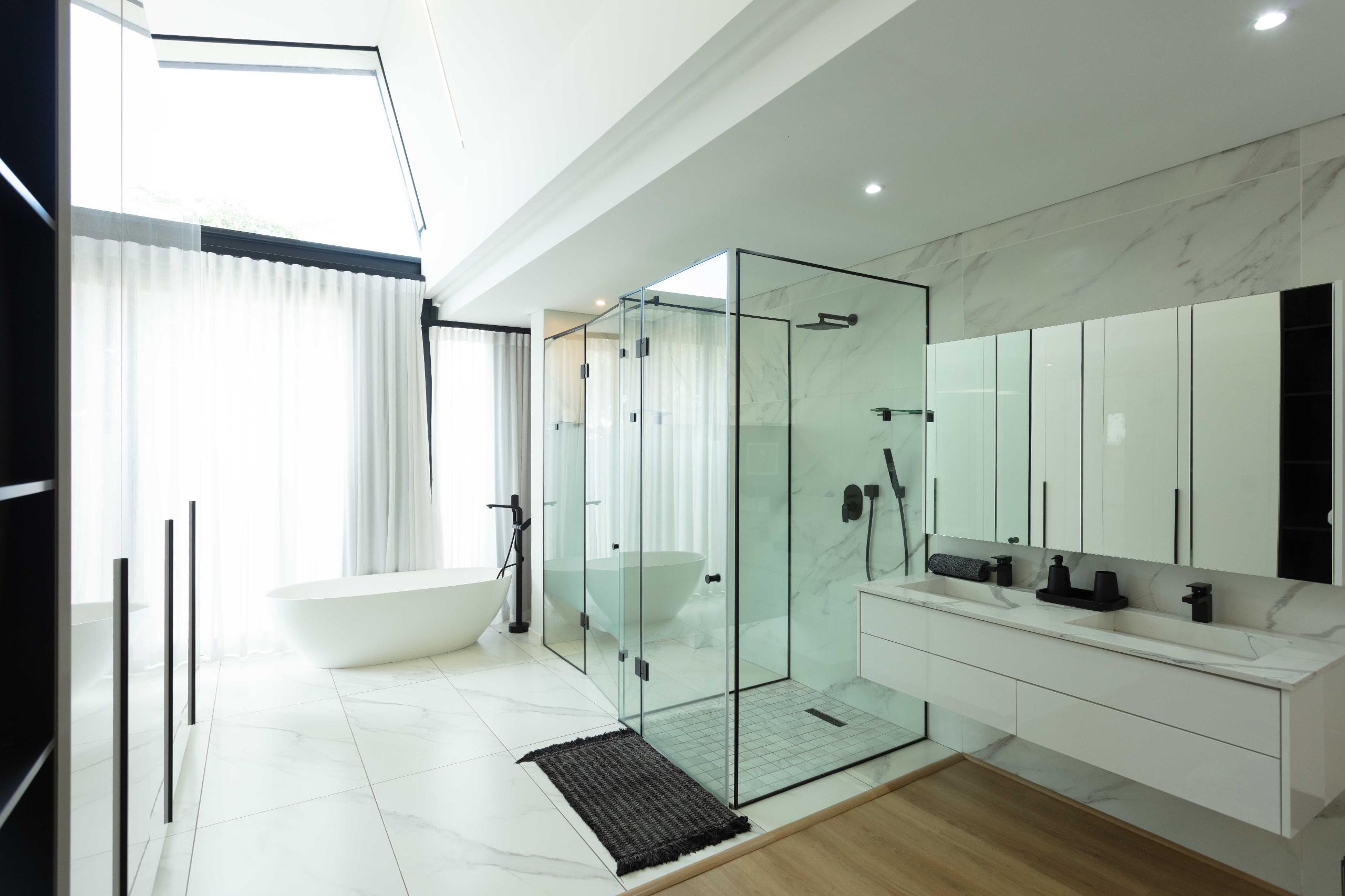 3 bedroom fully furnished Stunning House For Rent in Broadacres