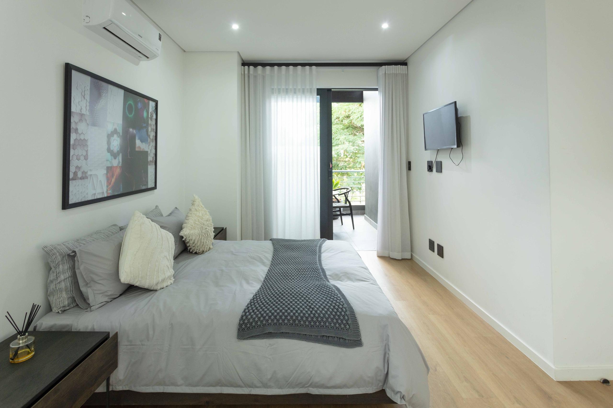 3 bedroom fully furnished Stunning House For Rent in Broadacres