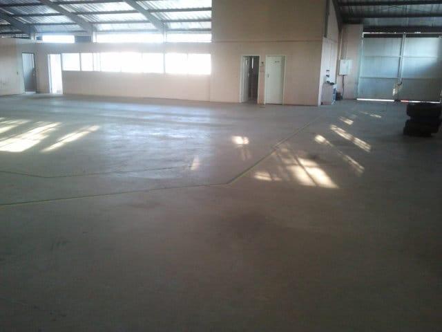 Comfortable 1200sqm Factory To Let