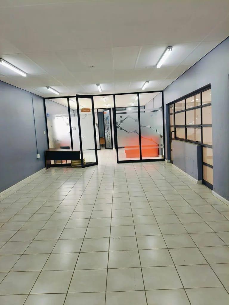 Professional Office Suite Available To Let