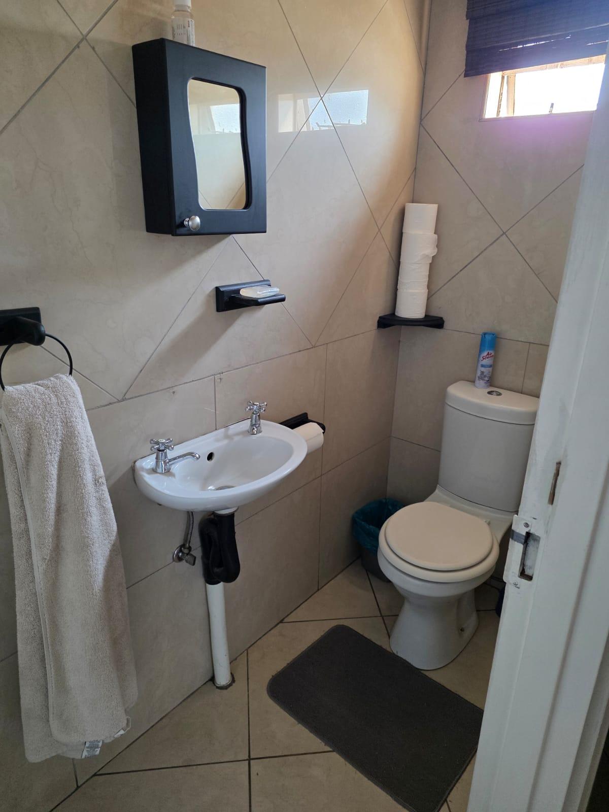 2 Bedroom Sectional Title Apartment for rent in Dinwiddie