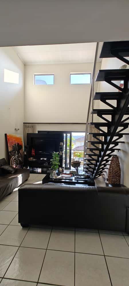 Fully Furnished, Beautiful, Spacious and light 3 Bedrooms Apartment