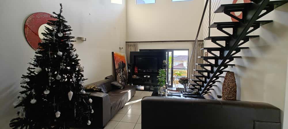 Fully Furnished, Beautiful, Spacious and light 3 Bedrooms Apartment