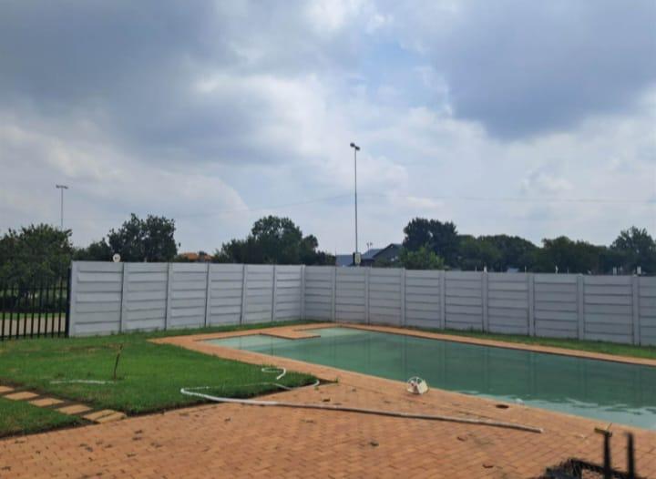 2 bedroom, 1 full bathroom Apartment available In Boksburg