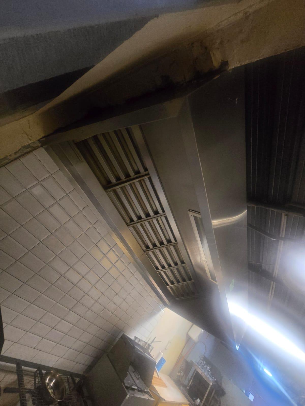 Commercial Building To Let