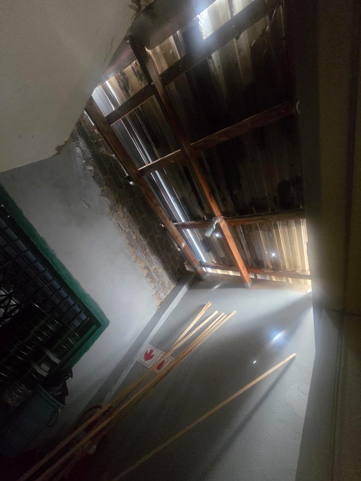 Commercial Building To Let