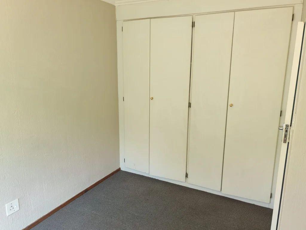 Stunning modern double-storey Apartment For Rent in Menlyn Park