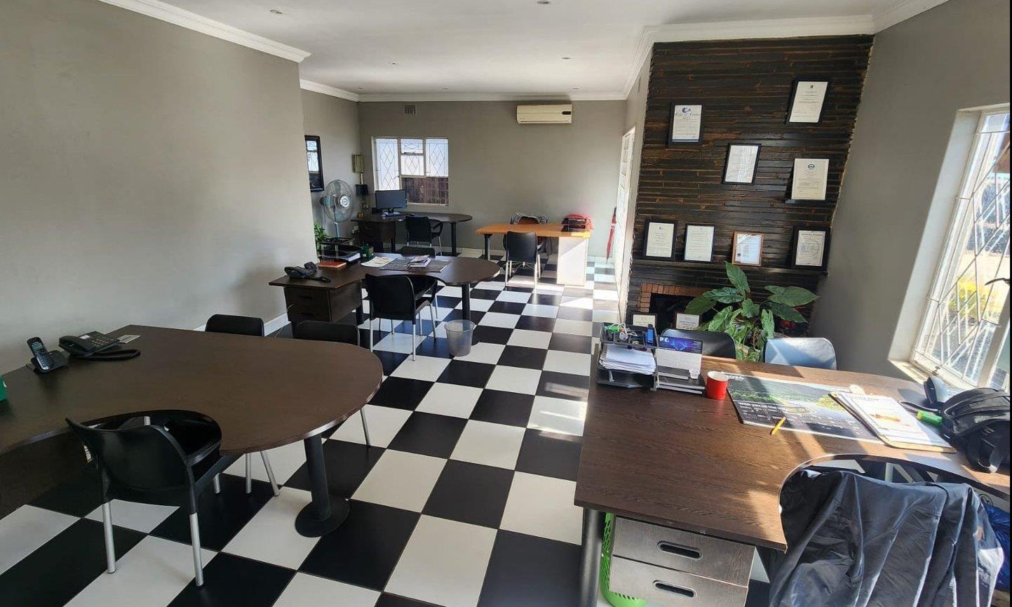 Commercial Motor dealership for rent