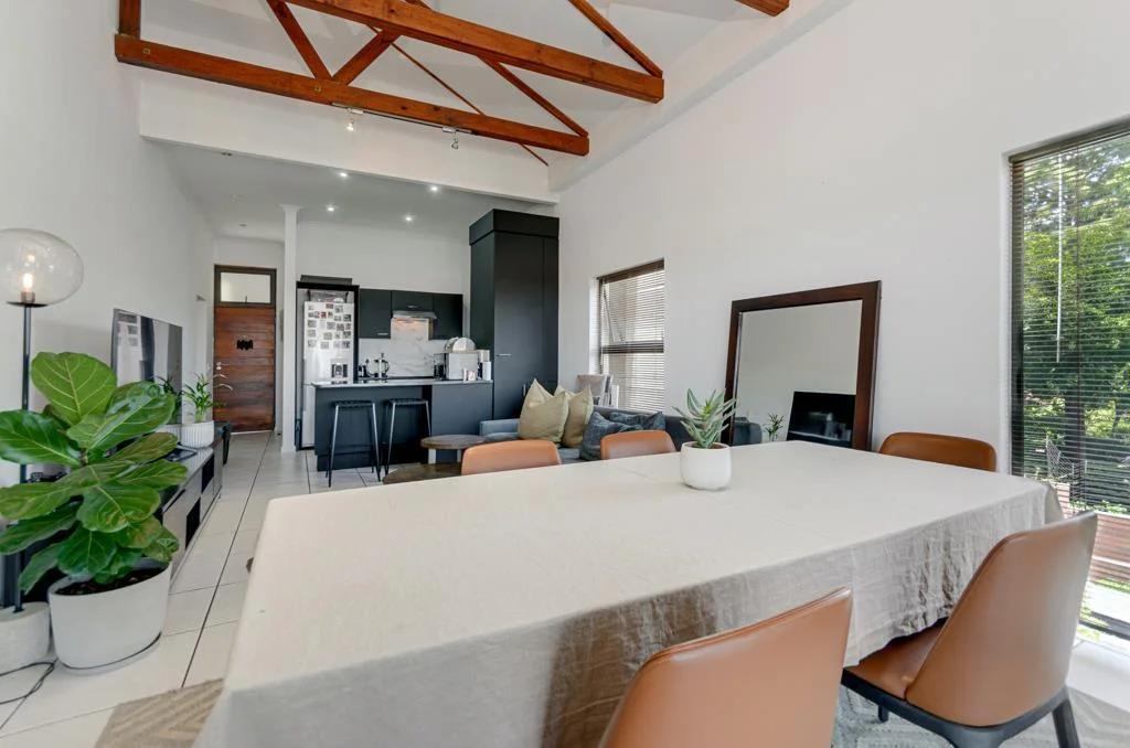 Stylish apartment for sale in most desirable location Bryanston