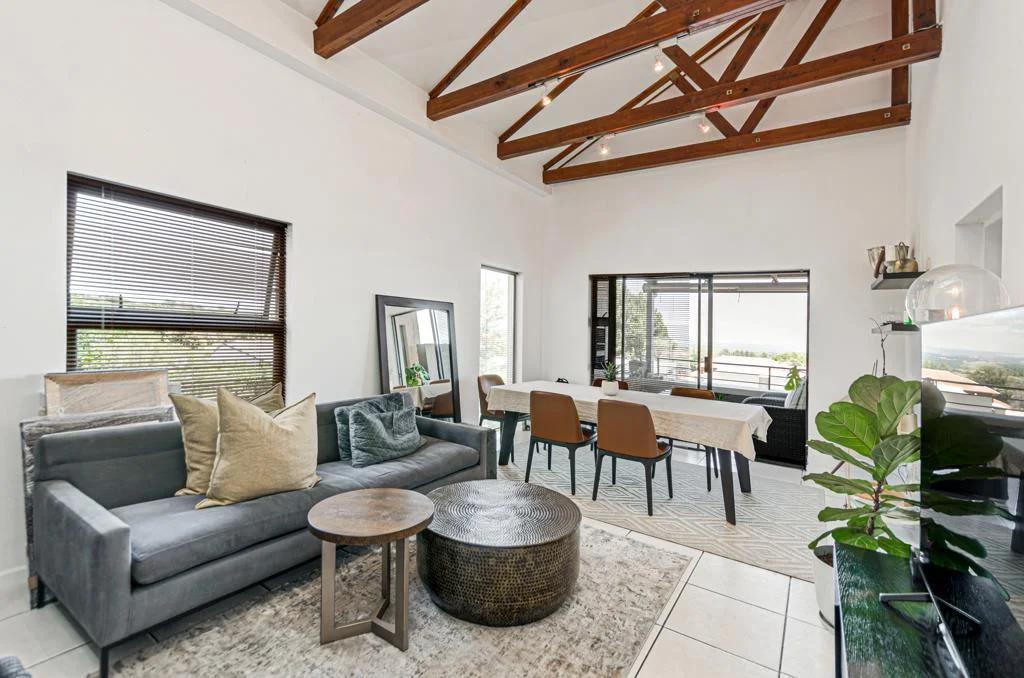 Stylish apartment for sale in most desirable location Bryanston