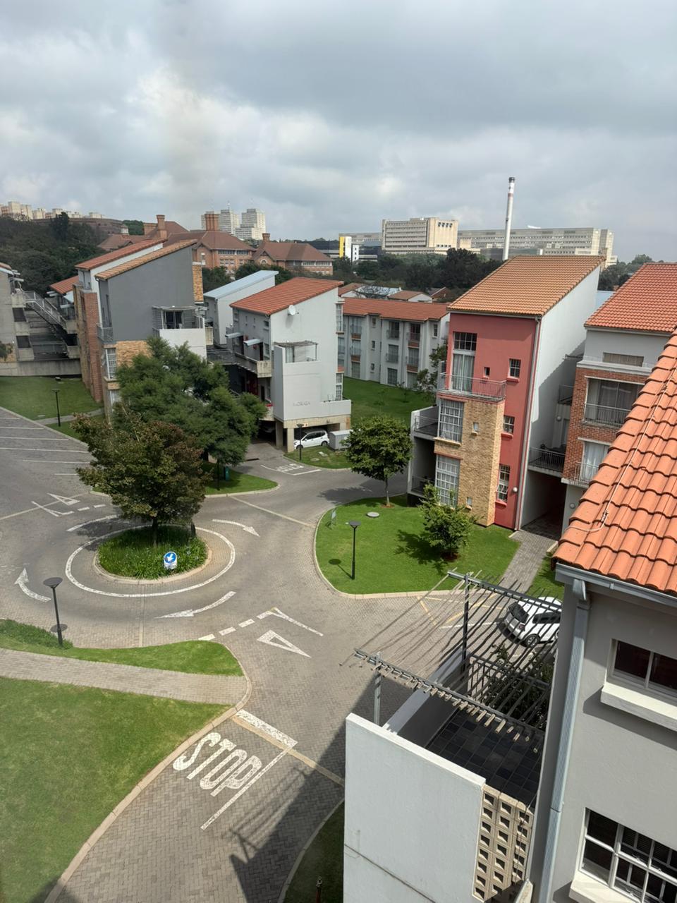 Spacious and light 1 bedroom loft apartment for sale in Houghton