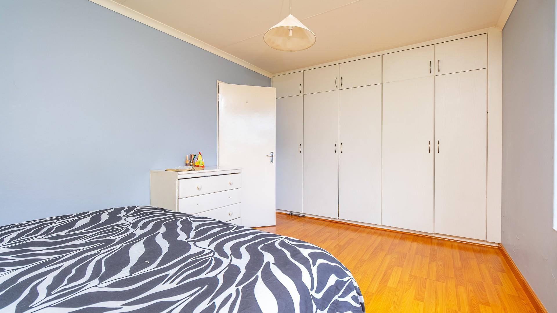 3 Bedroom House For Sale in Florida Hills