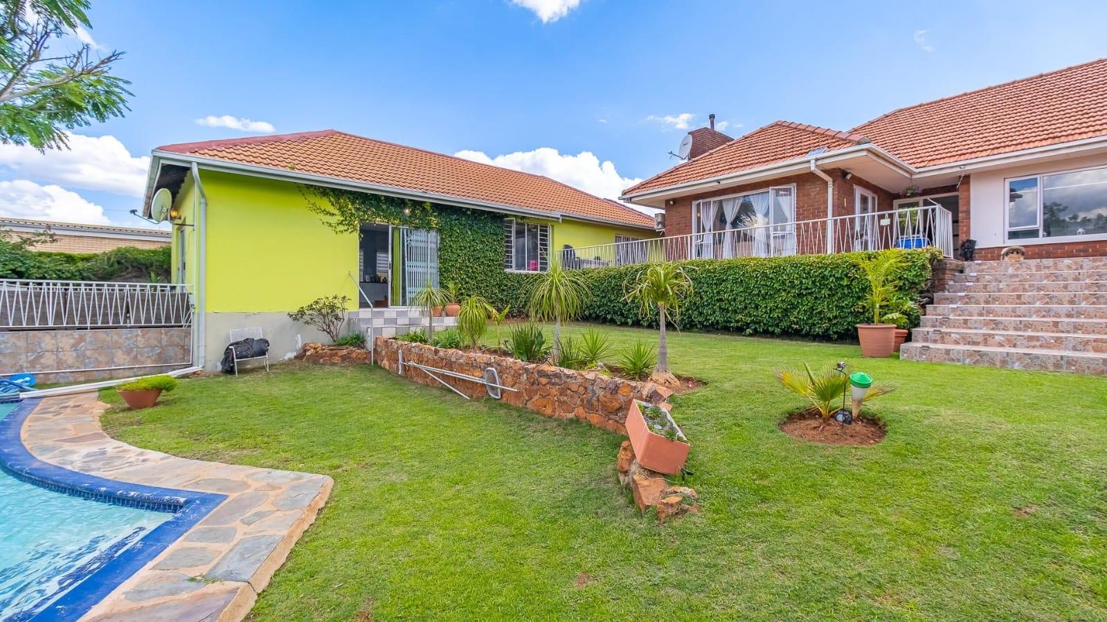 3 Bedroom House For Sale in Florida Hills