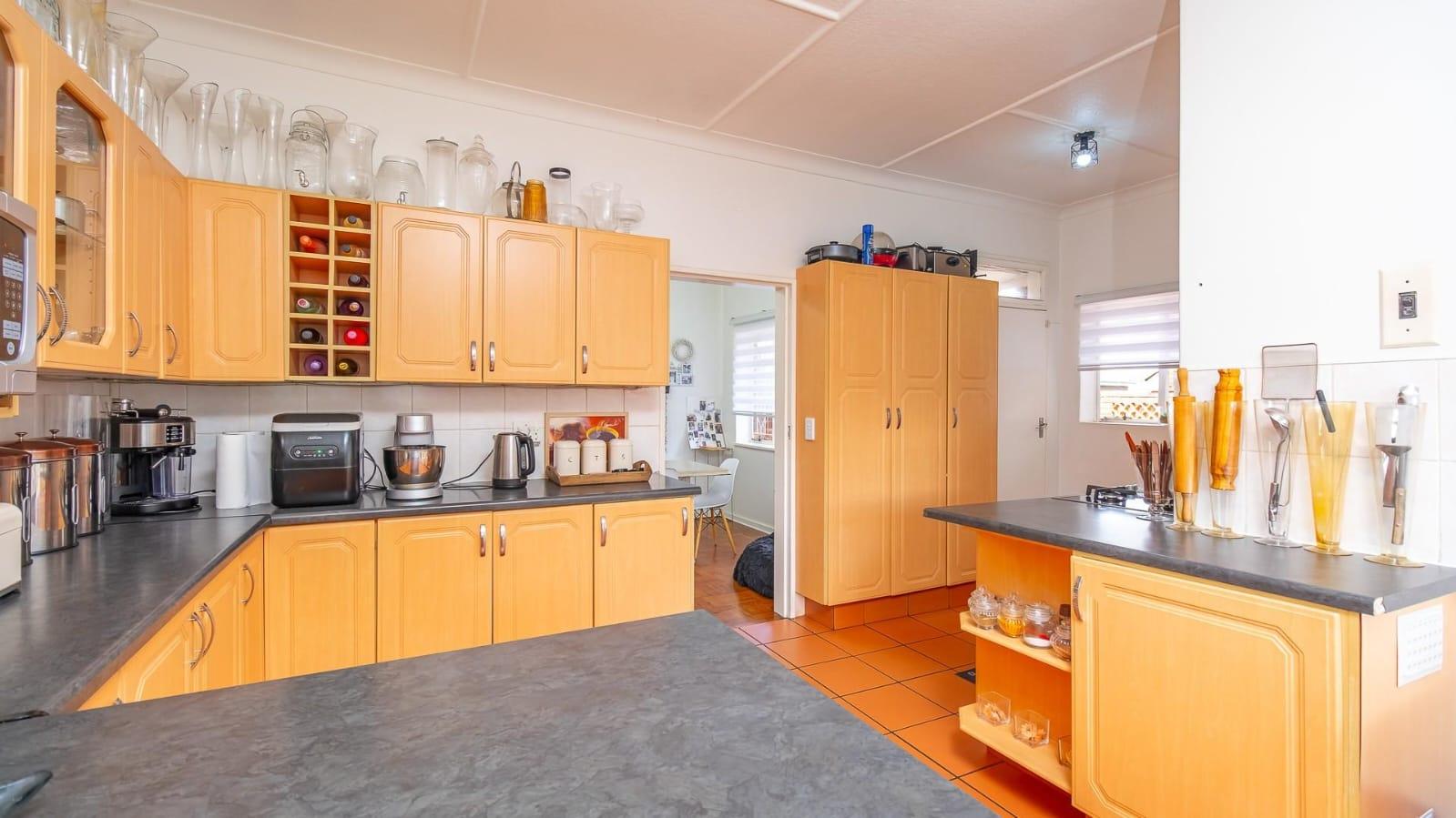 3 Bedroom House For Sale in Florida Hills