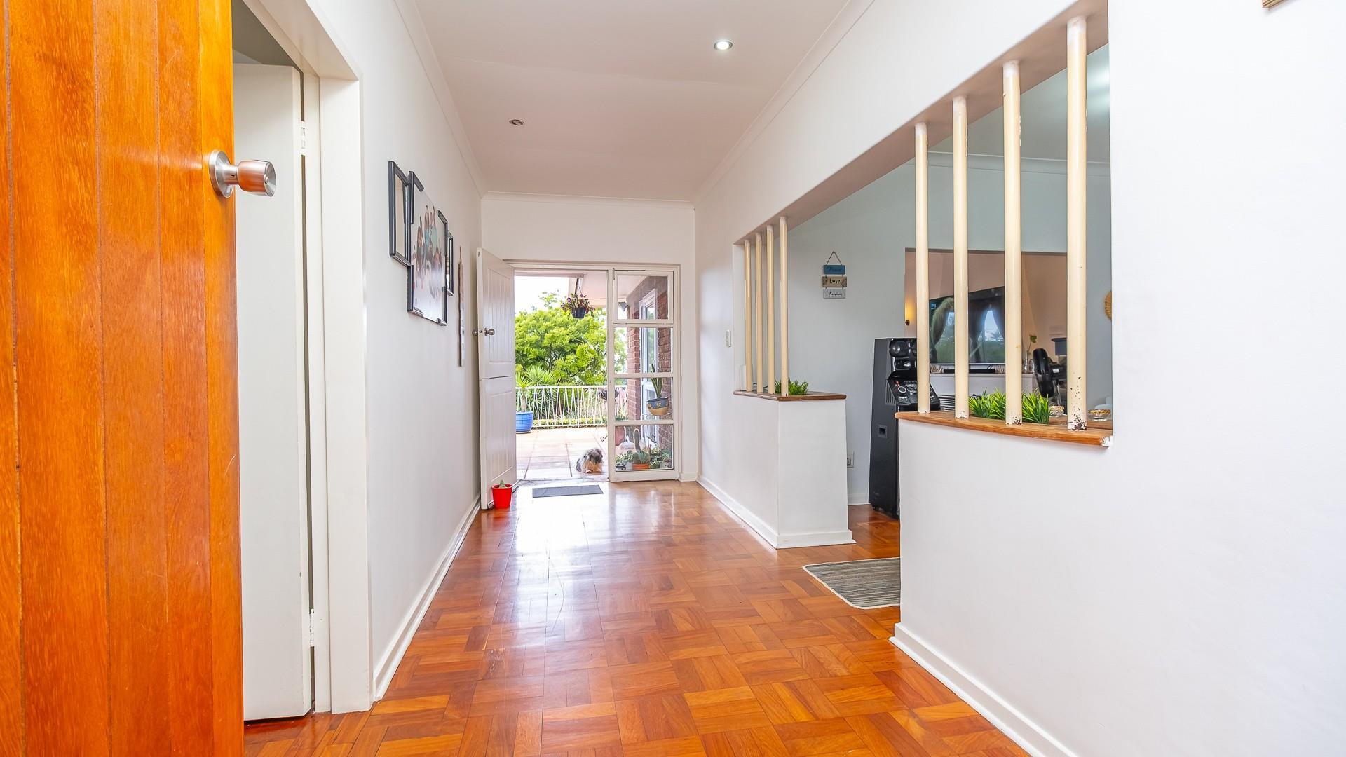 3 Bedroom House For Sale in Florida Hills