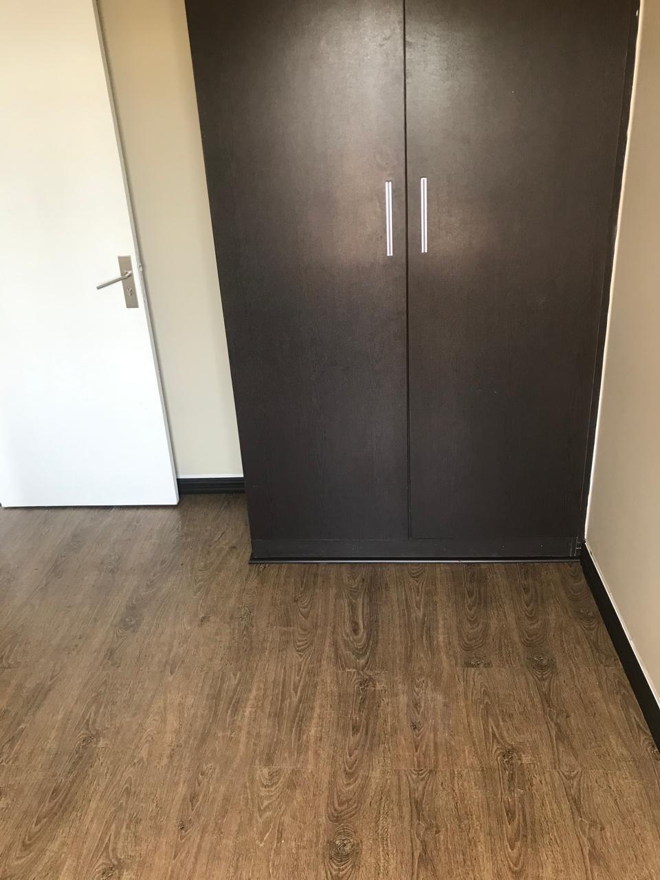 Stylish apartment for sale in secure Phoenix View estate Midrand