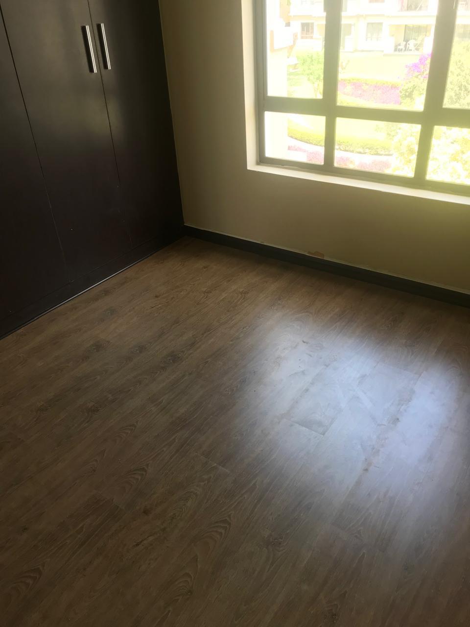 Stylish apartment for sale in secure Phoenix View estate Midrand