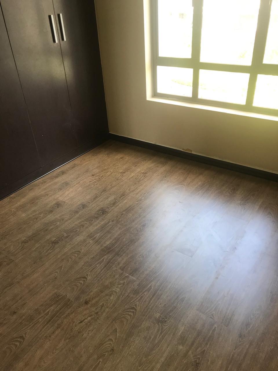 Stylish apartment for sale in secure Phoenix View estate Midrand
