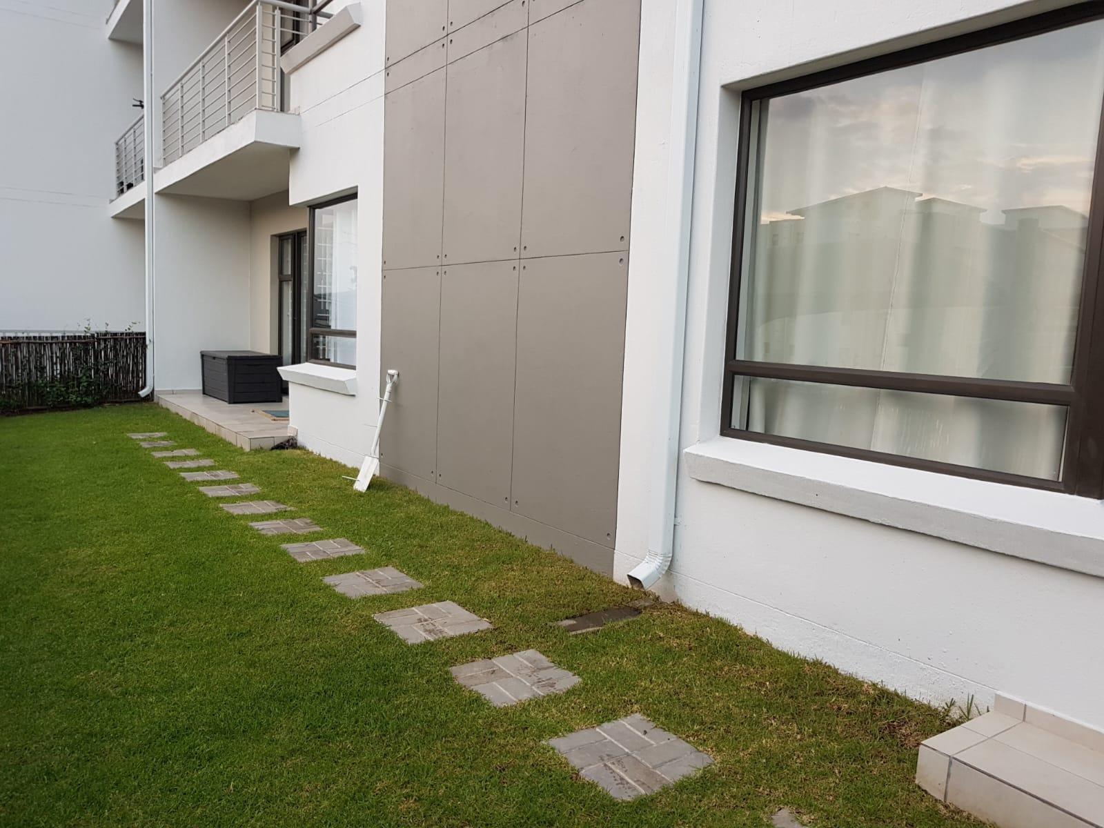 Stylish apartment for sale in Soho Junction Broadacres Fourways