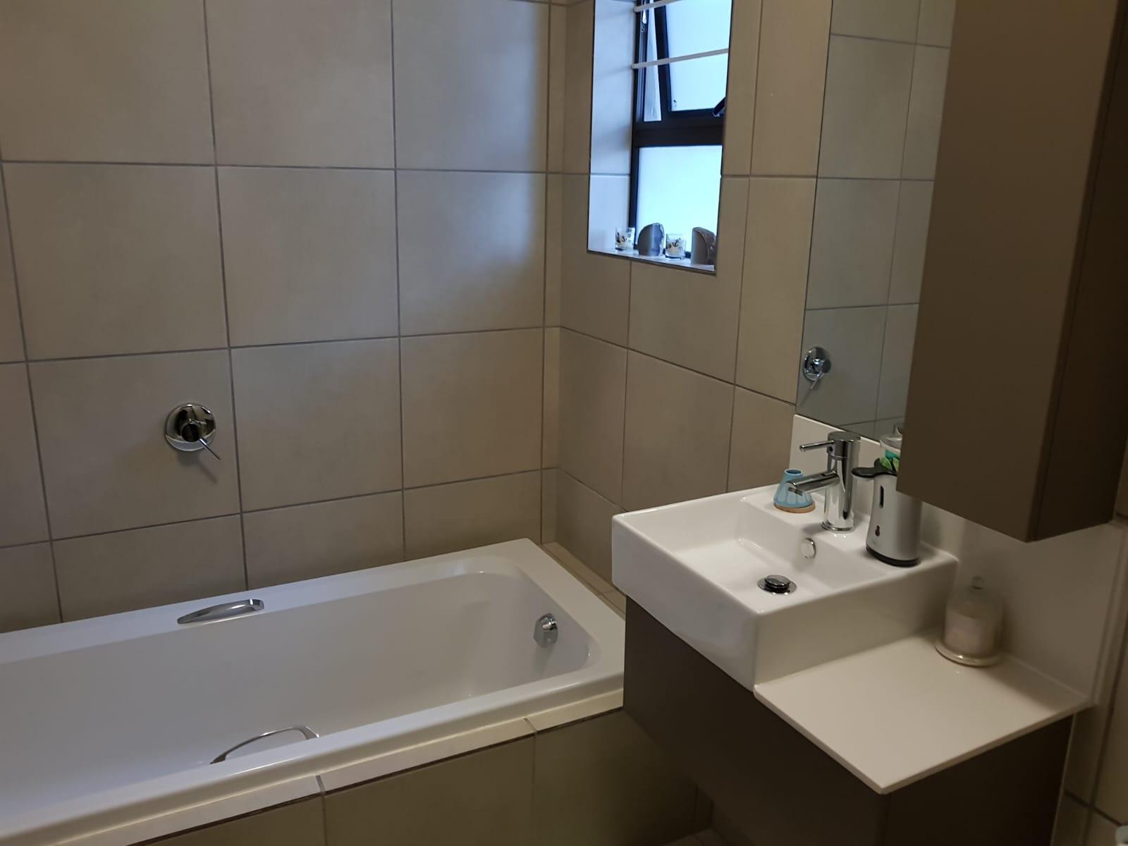 Stylish apartment for sale in Soho Junction Broadacres Fourways