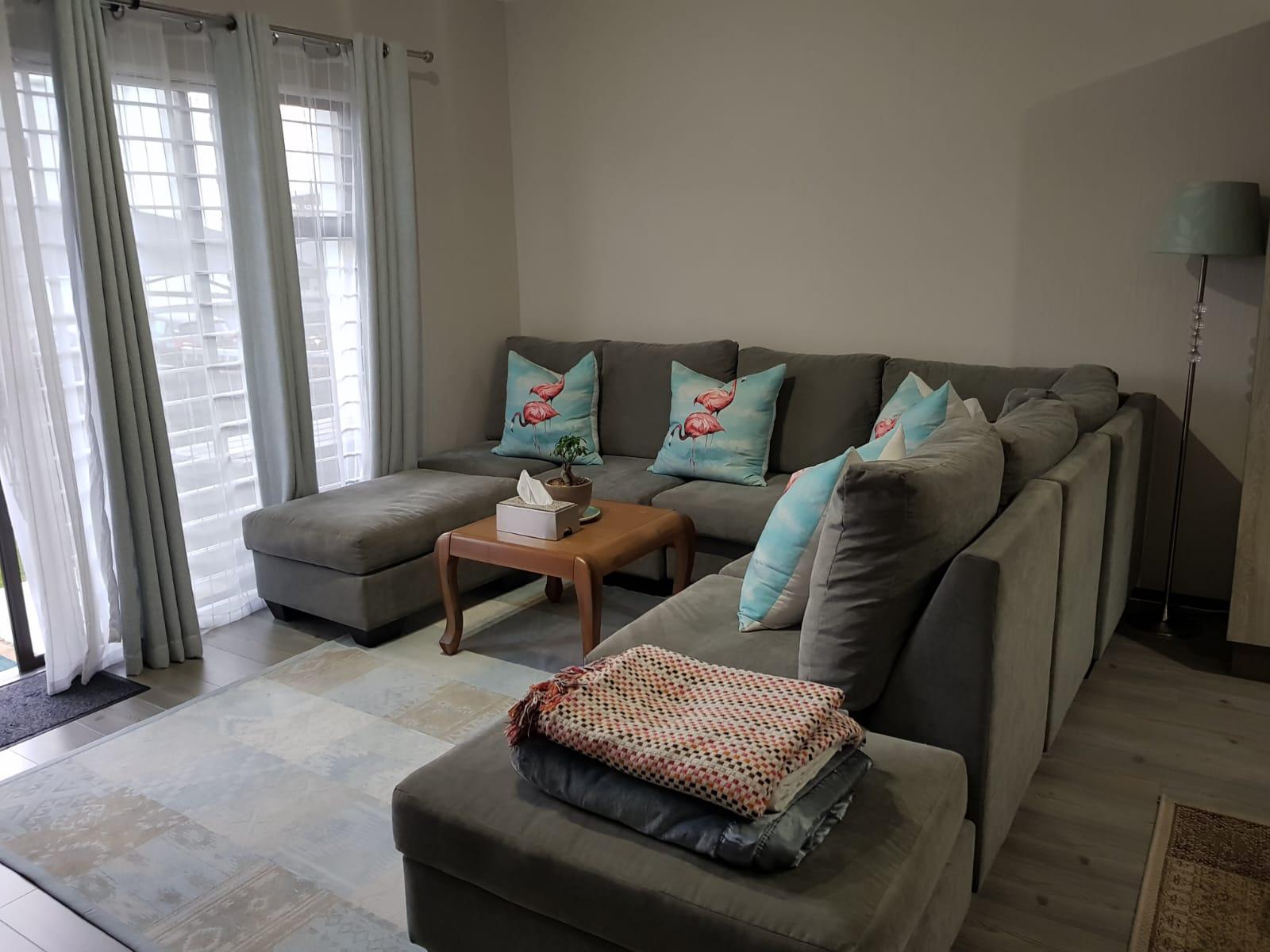 Stylish apartment for sale in Soho Junction Broadacres Fourways