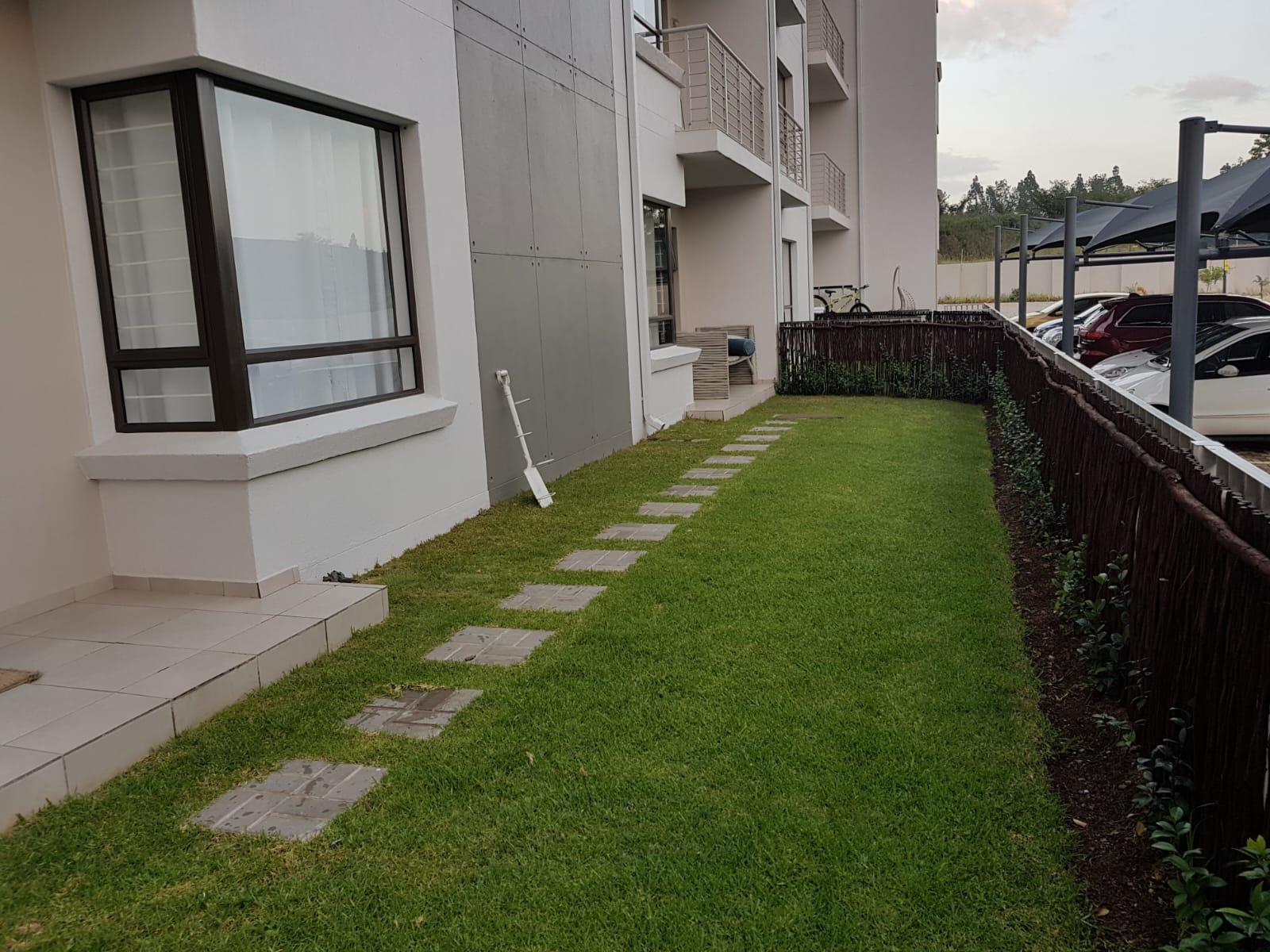 Stylish apartment for sale in Soho Junction Broadacres Fourways