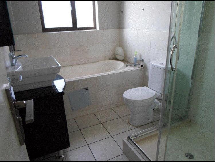 Stylish apartment for sale in secure Phoenix View estate Midrand