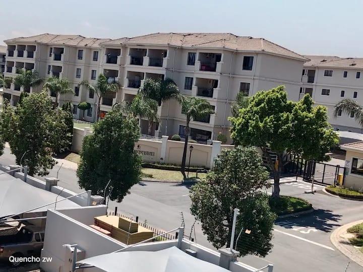 Stylish apartment for sale in secure Phoenix View estate Midrand
